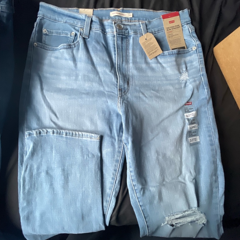 Levi womens 724 jeans